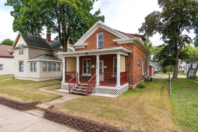 1519 Market St, La Crosse, WI 54601