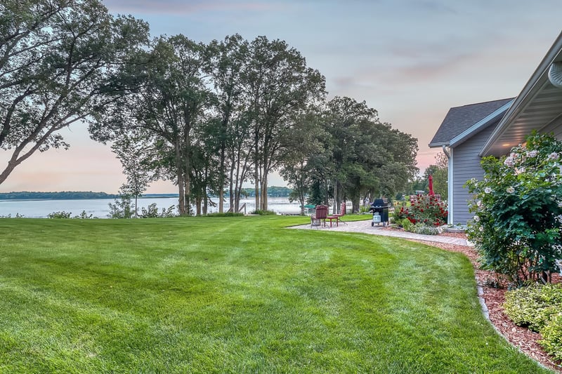 25752 Crystal Springs Dr, Pelican Rapids, MN 56572