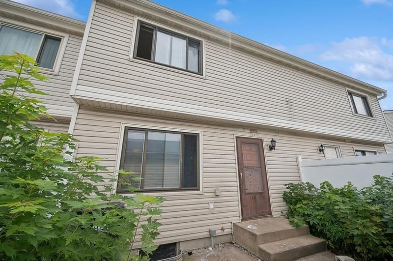 7672 Hampshire Ave N, Minneapolis, MN 55428