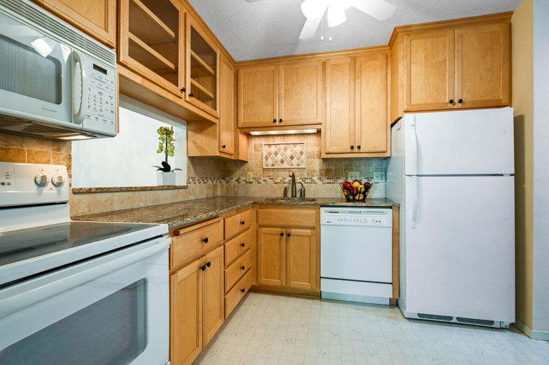 7510 Cahill Rd #116B, Minneapolis, MN 55439