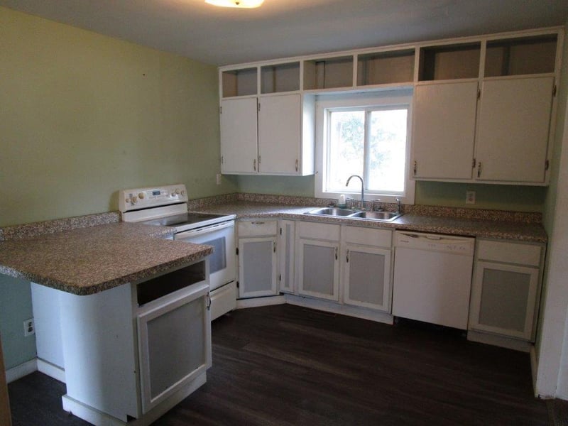 211 Park Dr, Colfax, WI 54730