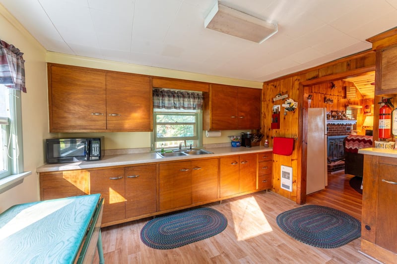 8379 Soderholm Beach Rd, Cook, MN 55723