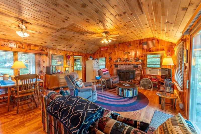 8379 Soderholm Beach Rd, Cook, MN 55723