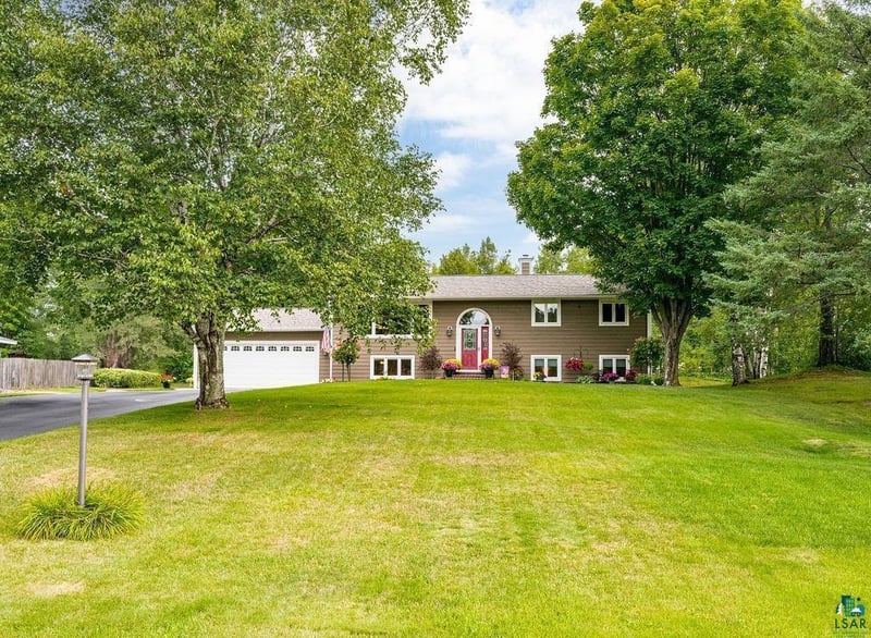 4854 Terrace Cir, Hermantown, MN 55811