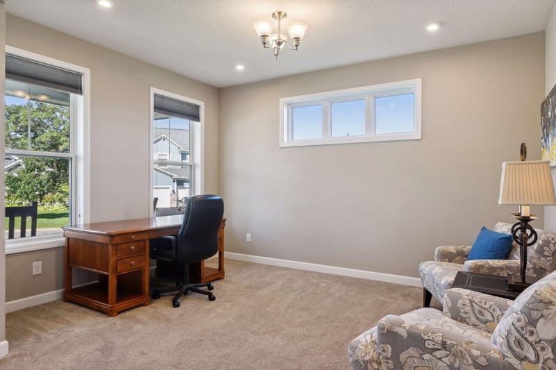 1014 Oakwood Rd, Newport, MN 55055