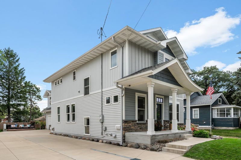 2250 11th St, White Bear Lake, MN 55110