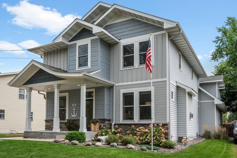 2250 11th St, White Bear Lake, MN 55110