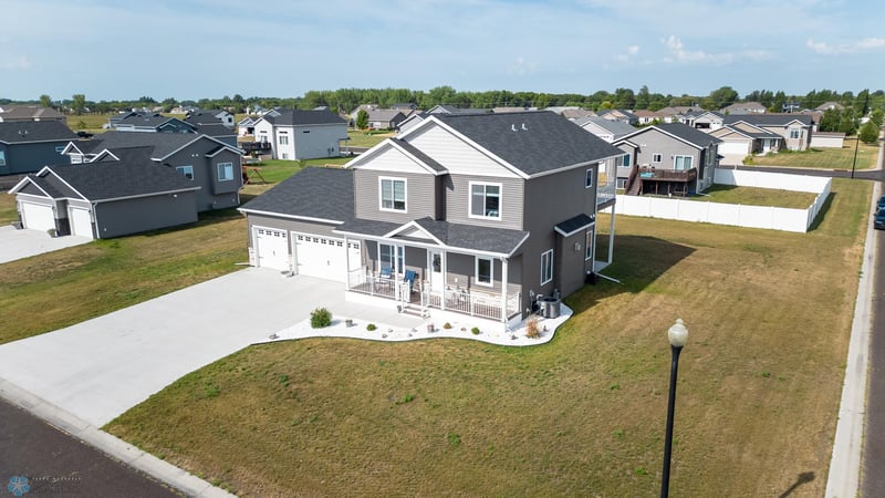 101 17th St NE, Barnesville, MN 56514