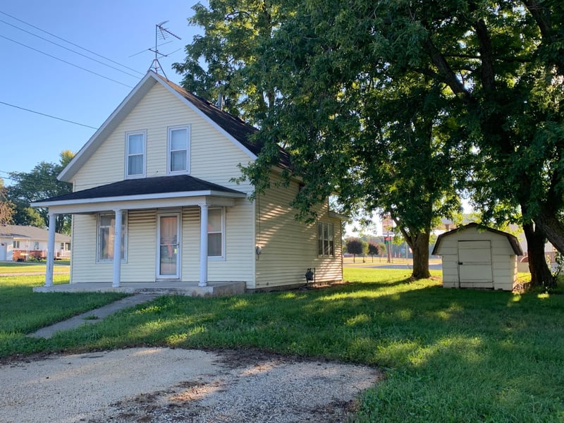 10 - 12 1st St SW, Adams, MN 55909