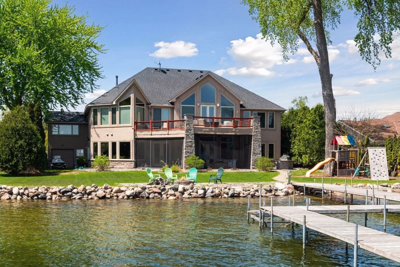 205 Woodpecker Ridge Rd, Excelsior, MN 55331