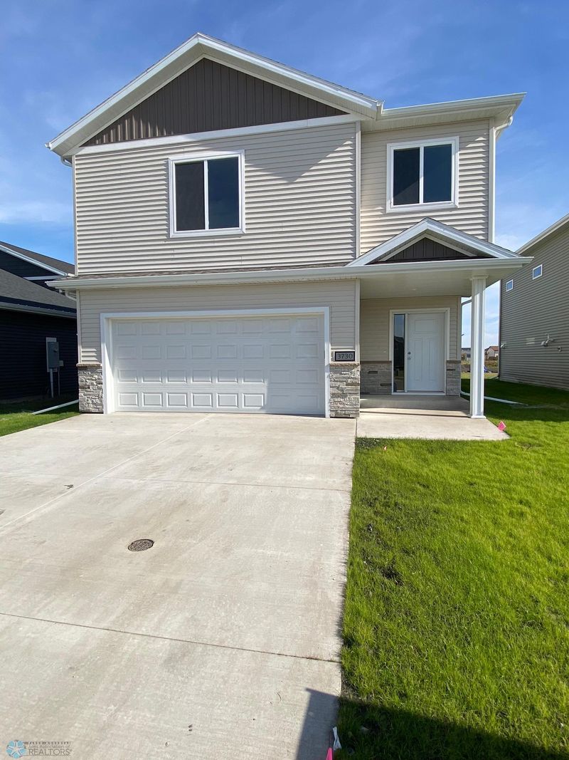 3730 32nd St S, Moorhead, MN 56560