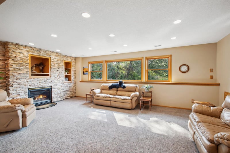 17910 Ussuri St NE, Columbus, MN 55025