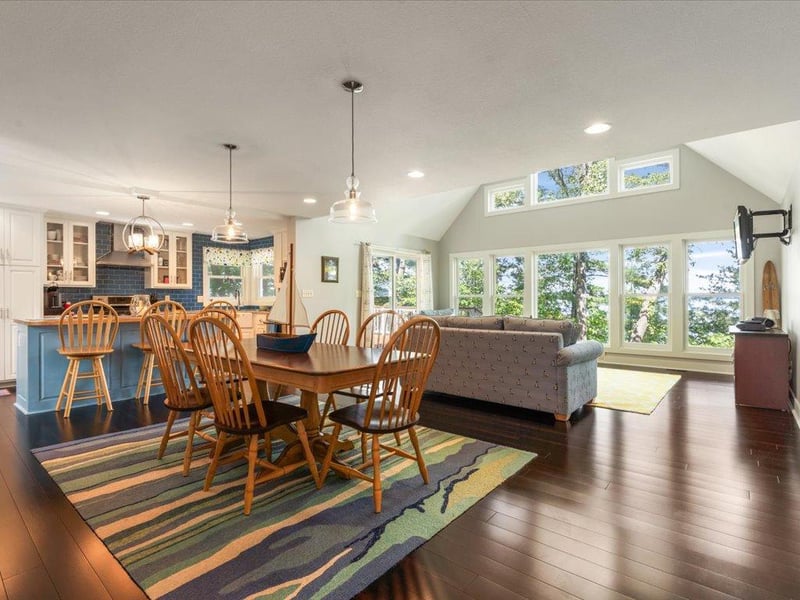7084 Old Whiskey Rd, Pequot Lakes, MN 56472