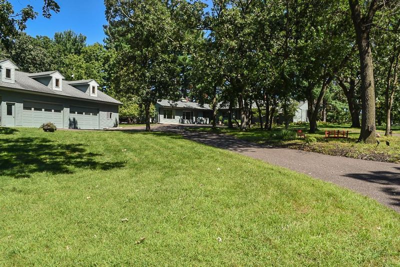 5 Point Rd, Bayport, MN 55003