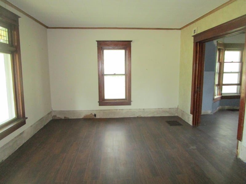 509 1st St, Fountain, MN 55935