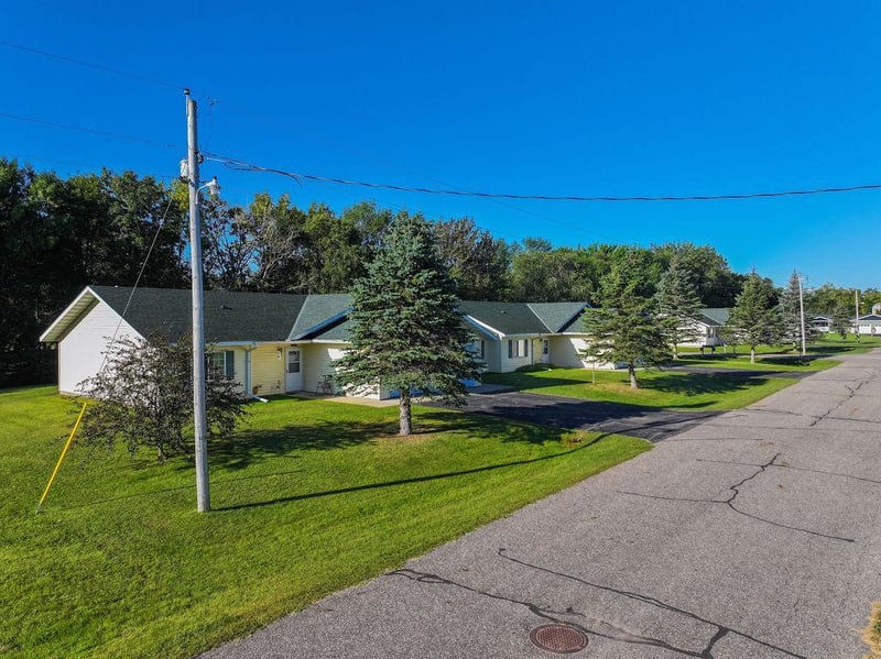 107-121 6th St, Bluffton, MN 56518