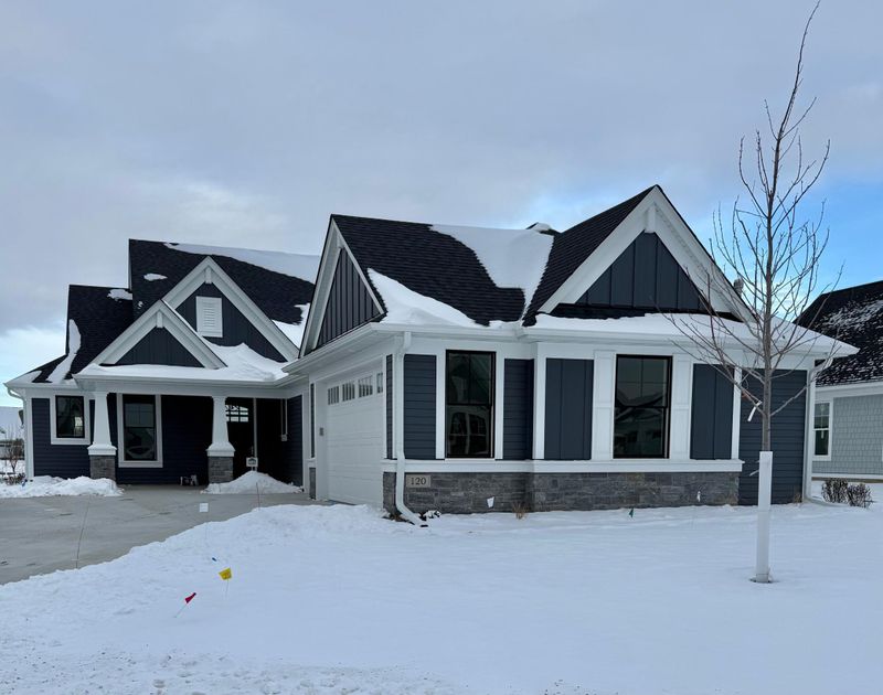 120 Spring Farm Rd, North Oaks, MN 55127