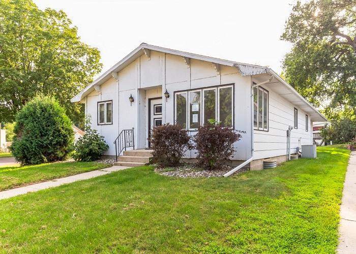 500 3rd Ave NW, Sleepy Eye, MN 56085