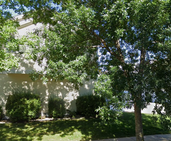 2815 Faulkner Dr, Chaska, MN 55318