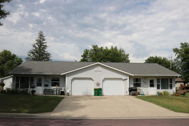 203 Cargill St, Sherburn, MN 56171