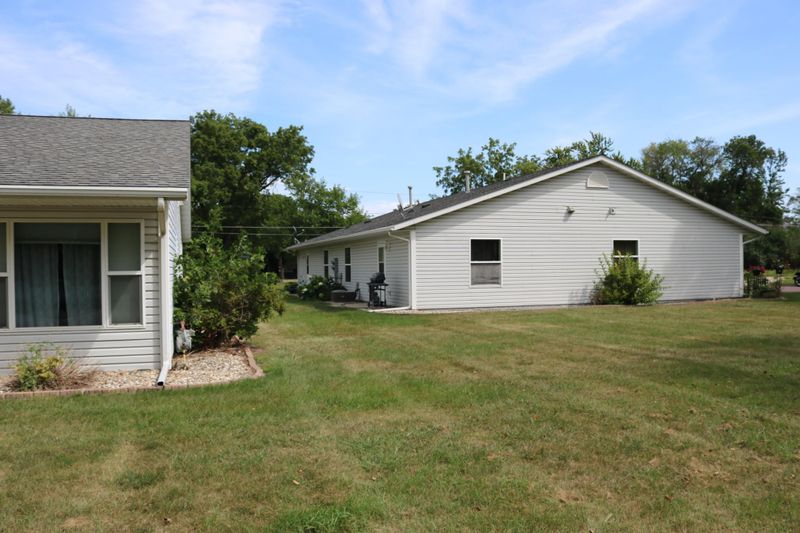 203 Cargill St, Sherburn, MN 56171