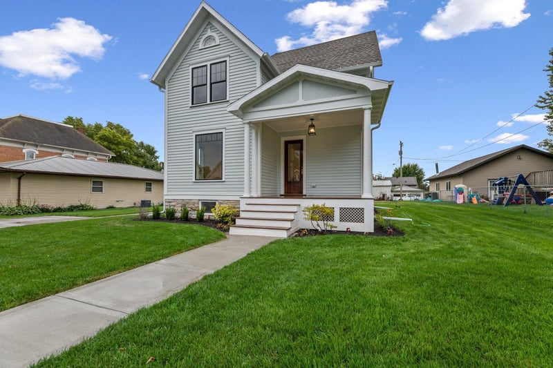 136 2nd Ave SE, Spring Grove, MN 55974