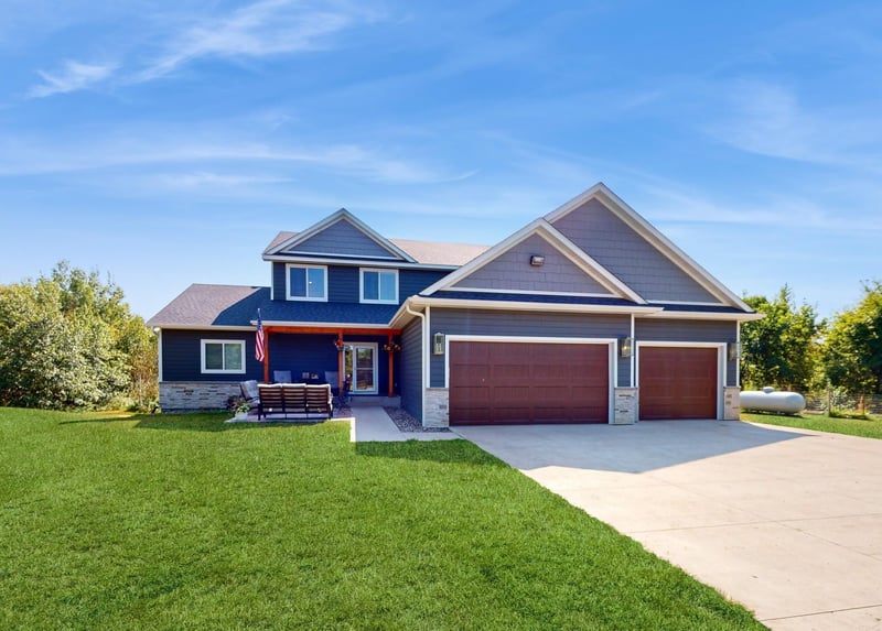 3468 349th Ave NW, Cambridge, MN 55008