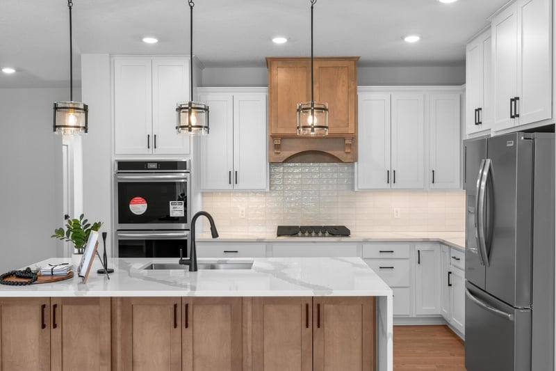 16760 S Manor Rd, Eden Prairie, MN 55344