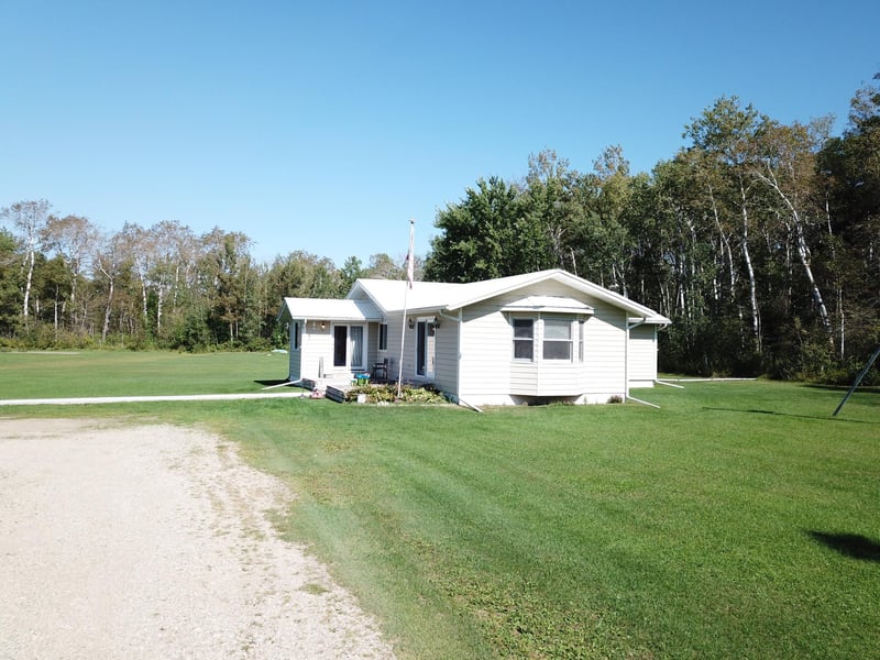 46359 120th St, Wannaska, MN 56761