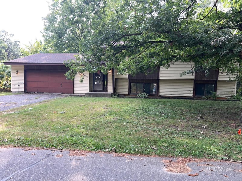 303 Birch Rd, Wyoming, MN 55092