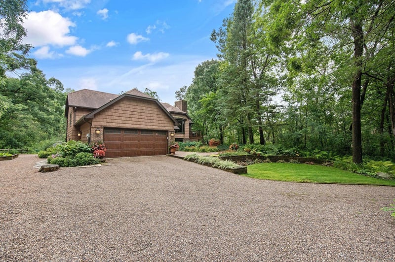 8575 Jewell Ave N, Grant, MN 55082