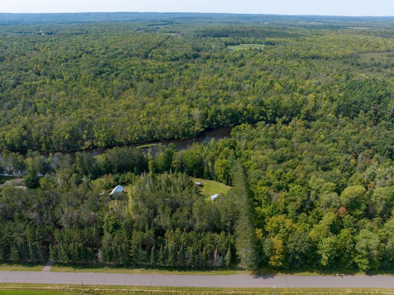 2325 N Senesac Rd, Radisson, WI 54867