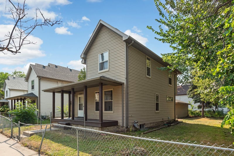 602 19th Ave S, Minneapolis, MN 55454