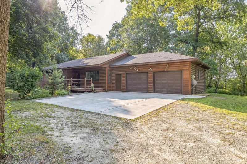 2400 277th St W, Randolph, MN 55065