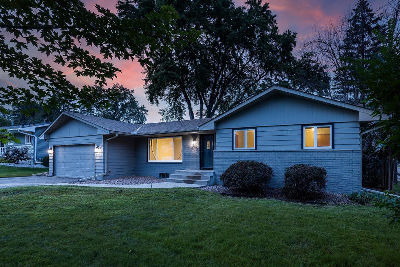 7900 29th Ave N, Minneapolis, MN 55427