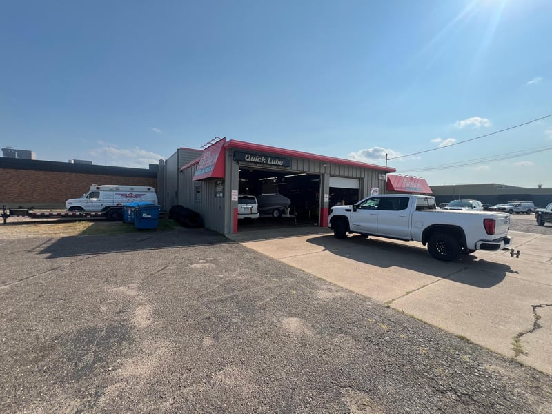 606 1st St SE, Saint Cloud, MN 56304