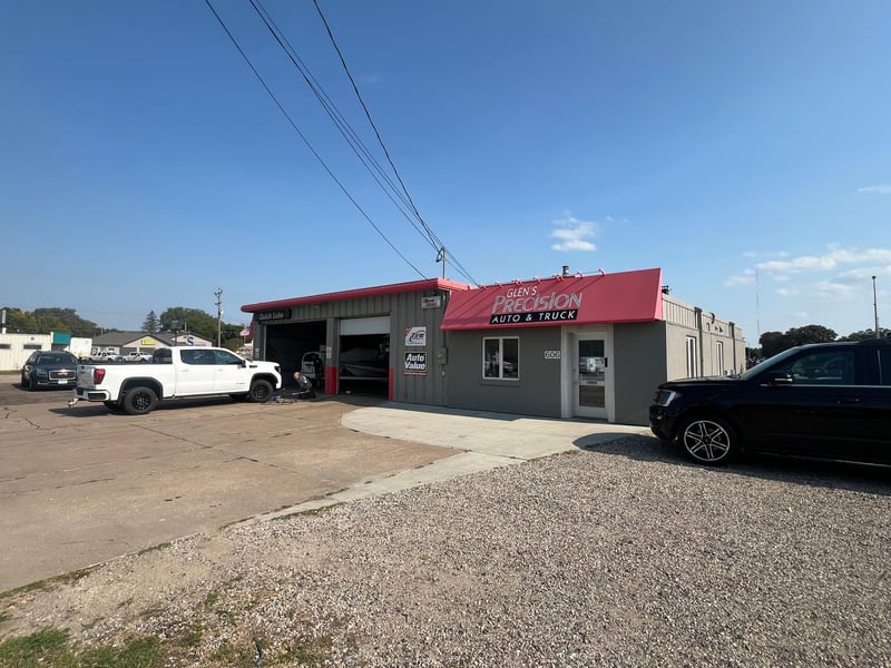 606 1st St SE, Saint Cloud, MN 56304