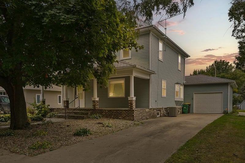 219 Broadway Ave, Ormsby, MN 56162