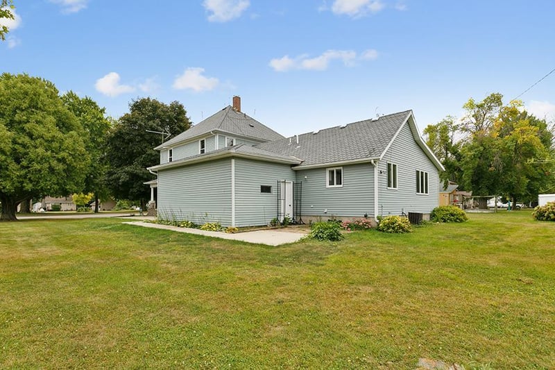 219 Broadway Ave, Ormsby, MN 56162