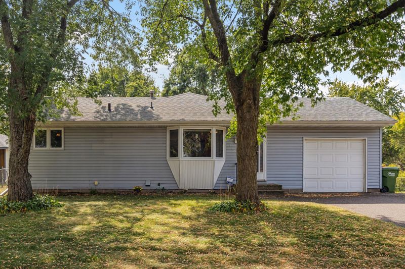 610 112th Ave NE, Blaine, MN 55434
