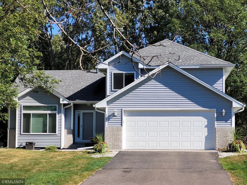 11575 Alder St NW, Minneapolis, MN 55448