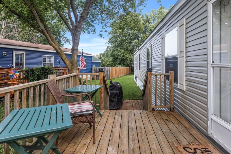 35 Riverside Terrace Dr, Watertown, MN 55388