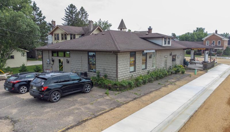 330 2nd St W, Wabasha, MN 55981