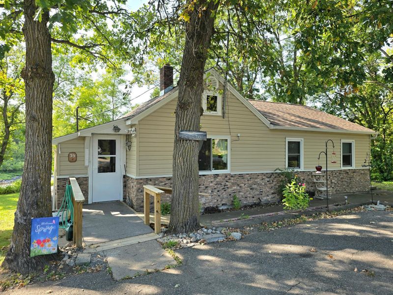 39 Front St, Littlefork, MN 56653