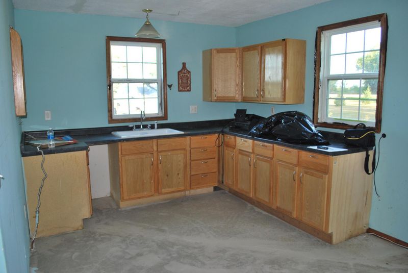 515 W Main St, Ceylon, MN 56121