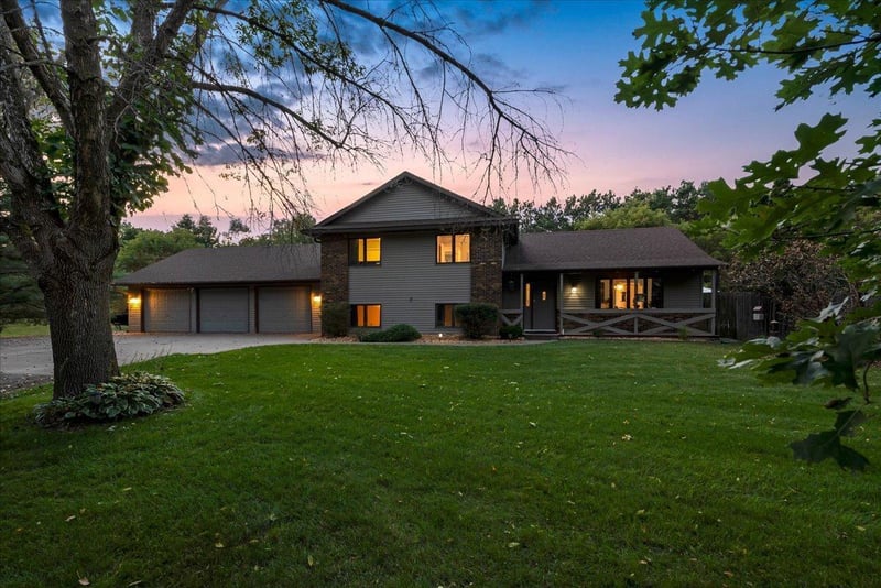 16330 Notre Dame St NE, Columbus, MN 55025