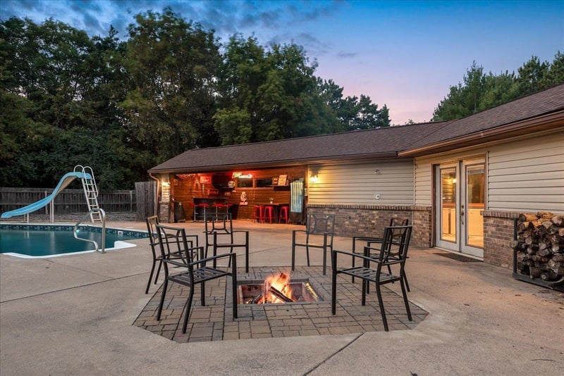 16330 Notre Dame St NE, Columbus, MN 55025