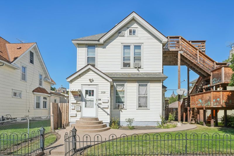 309 Harrison Ave, Saint Paul, MN 55102
