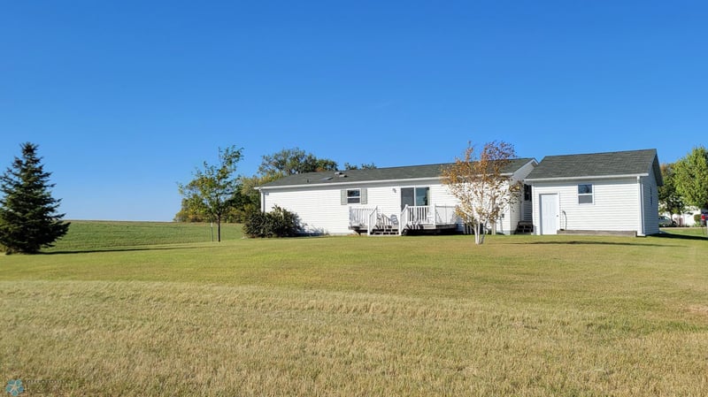 453 Gordon St W, Hendrum, MN 56550