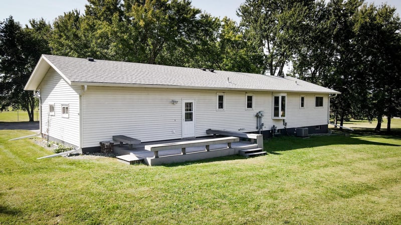 316 Front St W, Hitterdal, MN 56552